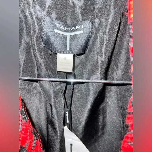 Nwt Tahari Blazer size 6 - Picture 5 of 7